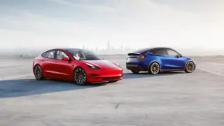 Tesla Performance Trims Now Include Lifetime Premium Connectivity
