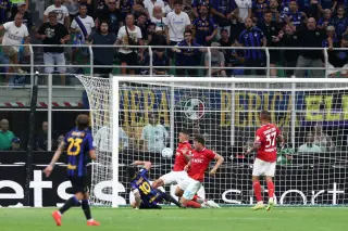 Inter’s late surge sinks Napoli amid referee scrutiny
