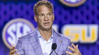 Ducks, Dynasties and Running Backs: 2026’s Boldest College Football Takes