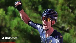 Dunbar snatches stage win as Mas preserves Vuelta lead with two stages left