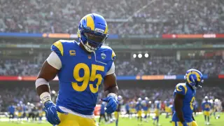 Health concerns shadow Garrett's Rams debut