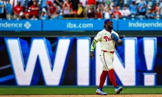 Garcia sidelined for season; Rincones set for Phillies MLB debut in RF