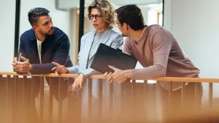 AI Accelerates Hiring Shifts Away from Recent Graduates