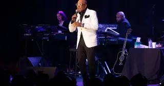 Peabo Bryson, Disney Ballad Icon Behind Beauty and the Beast, Dies at 75