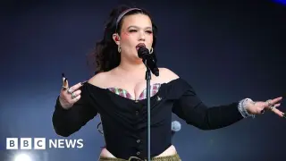 Lola Young admits vaping has turned breathing into a 'chore' as she faces long-term health consequences