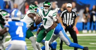 Lions Survive Late Jets Scare as Gibbs Sets Franchise Record