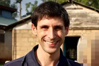 Ebola-Exposed Doctor Says Smartphone for Son Feels Riskier Than Congo Work