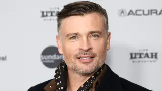 Tom Welling’s Accidental Nude Photo Trends During New York Comic Con