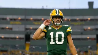 Falcons' 35-14 Rout of Packers Ends Home Opener Streak as Penix Returns