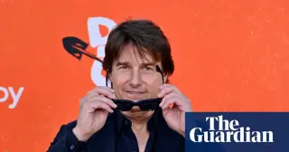 Tom Cruise’s Viral Check-In on a Doomscroller Sparks Debate Over Authenticity and Marketing