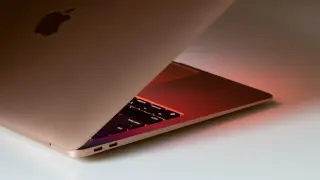 MacBook Air M1 in 2026: A Budget Powerhouse Still Worth It