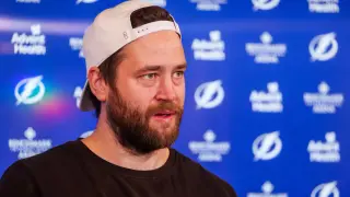 Lightning captain Hedman steps away for mental health, prioritizing well-being
