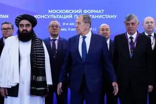 Moscow Hosts Regional Diplomats to Mediate Afghan-Pakistani Conflict