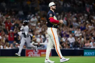 Padres miss home-field advantage as Diamondbacks win 11-4, Mize likely out for playoffs