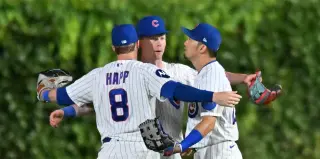 Cubs' Elite Defense Secures Five Gold Glove Finalists in 2026