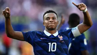 Mbappé's World Cup record sparks third-place controversy
