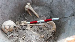 Skeleton in a 1,600-year-old Roman jar hints at a desperate shelter during siege in Bulgaria