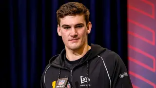 Jets Signal They’ll Delay Major QB Decision Until 2027