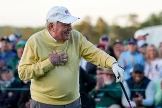 Legends Kick Off the 90th Masters with Ceremonial Tee Shot