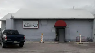 Tucson bar shooting prompts hate-crime probe after 3 killed