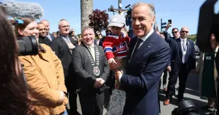 Carney Reunites With Mayo Cousins During Ireland Visit
