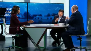 Illinois Governor's Race Heats Up as Pritzker and Bailey Clash Over Trump, Bears, and Bail