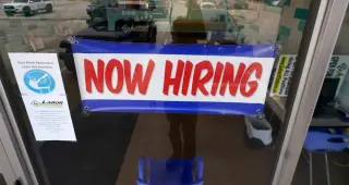 US Private Sector Hiring Rebounds to 90,000 in September, Defying Expectations