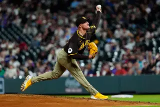 Padres Stand Pat on Elite Relievers as Deadline Looms