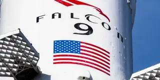 SpaceX Stock Slips as Stoke Space Emerges as a Reusable-Rocket Rival