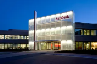 Sandisk Slides 30% as TSMC's $94B Capex Plan Tests AI Storage Durability