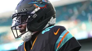 Jury finds Tyreek Hill liable for two battery counts, awards ex-wife $500,000