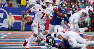 Cardinals Collapse in Final Drive, Fall to Giants 36-24