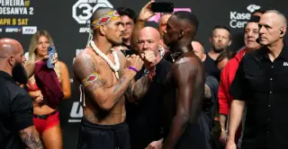 Adesanya Criticizes Pereira's Heavyweight Gamble Ahead of UFC 335