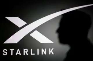 SpaceX weighs Starlink mobile service to challenge US carriers, FT reports