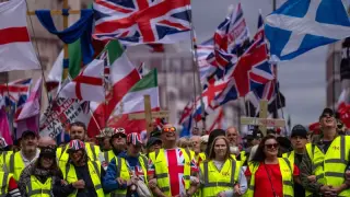 Tommy Robinson’s London rally marks a renewed surge of Britain’s hard-right