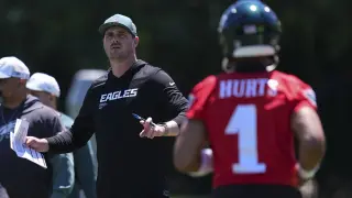 Sirianni backs Mannion’s relentless drive as Eagles’ new OC