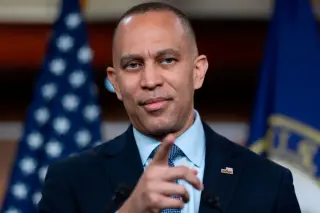 Jeffries Faces New Hurdles as House Speakership Bid Tightens