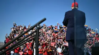 GOP Clings to Polling Error Theory as Voter Anger Over Costs Deepens