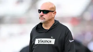 Cowboys Bring Retired Coach Pettine Out of Retirement to Stabilize Struggling Defense