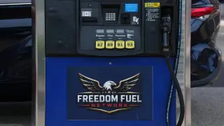 Lawsuit Alleges Unpaid Fuel Linked to Trump-Praised Discount Network