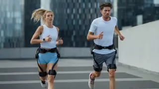 AI exoskeleton pushes your steps on the trail