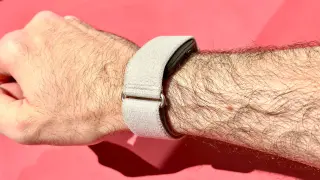 Garmin Cirqa: the screen-free middle ground between Fitbit Air and Whoop 5.0