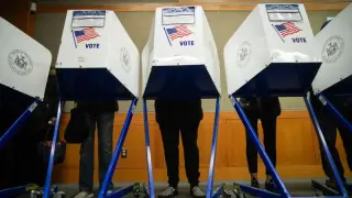 Midterm Flashpoints: DOJ Alaska Suit, Michigan Rallies, and House Polls