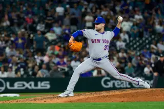 Twins Acquire A.J. Minter, Send Bruin Agbayani and Billy Amick to Mets