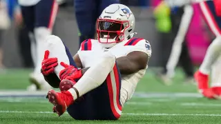 Patriots’ A.J. Brown sidelined six weeks with high-ankle sprain, tests deepen WR depth
