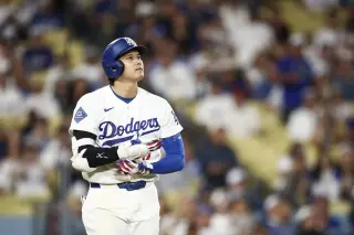 Ohtani sits in Dodgers’ lineup as club guards health for late stretch