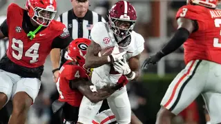 Week 6 College Football: Alabama-Georgia Showdown and Red River Rivalry Headline Slate