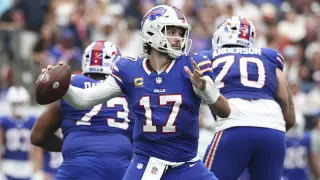 Week 1 Fantasy Fireworks: Allen, Williams Spark Explosive Start