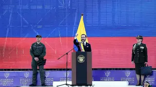 US pledges $1B security aid to Colombia as de la Espriella takes office