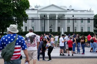 Trump proposes fences along Pennsylvania Avenue outside White House